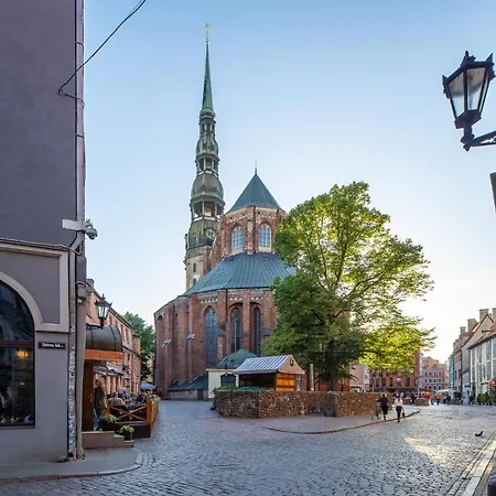 Old Town Souvenir Апартаменти